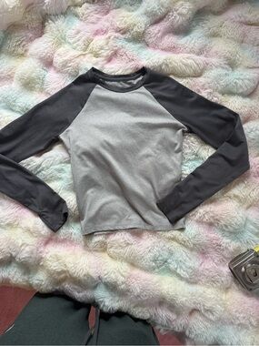 Hollister Gray Charcoal Raglan Baseball Tee Long Sleeve XS Long